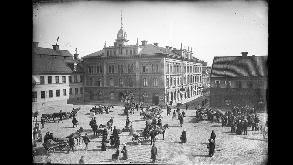 Vad kan finnas under Stora torget?